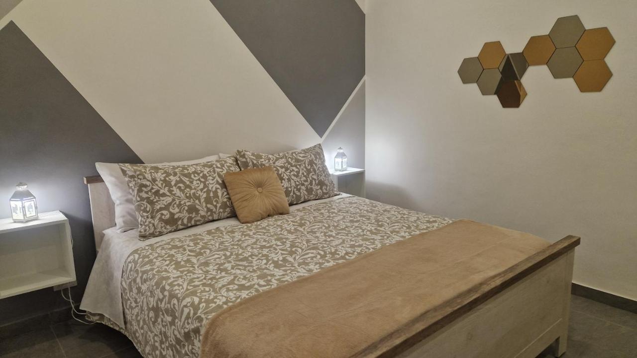 Dimora Della Concordia Apartment Catania Ngoại thất bức ảnh